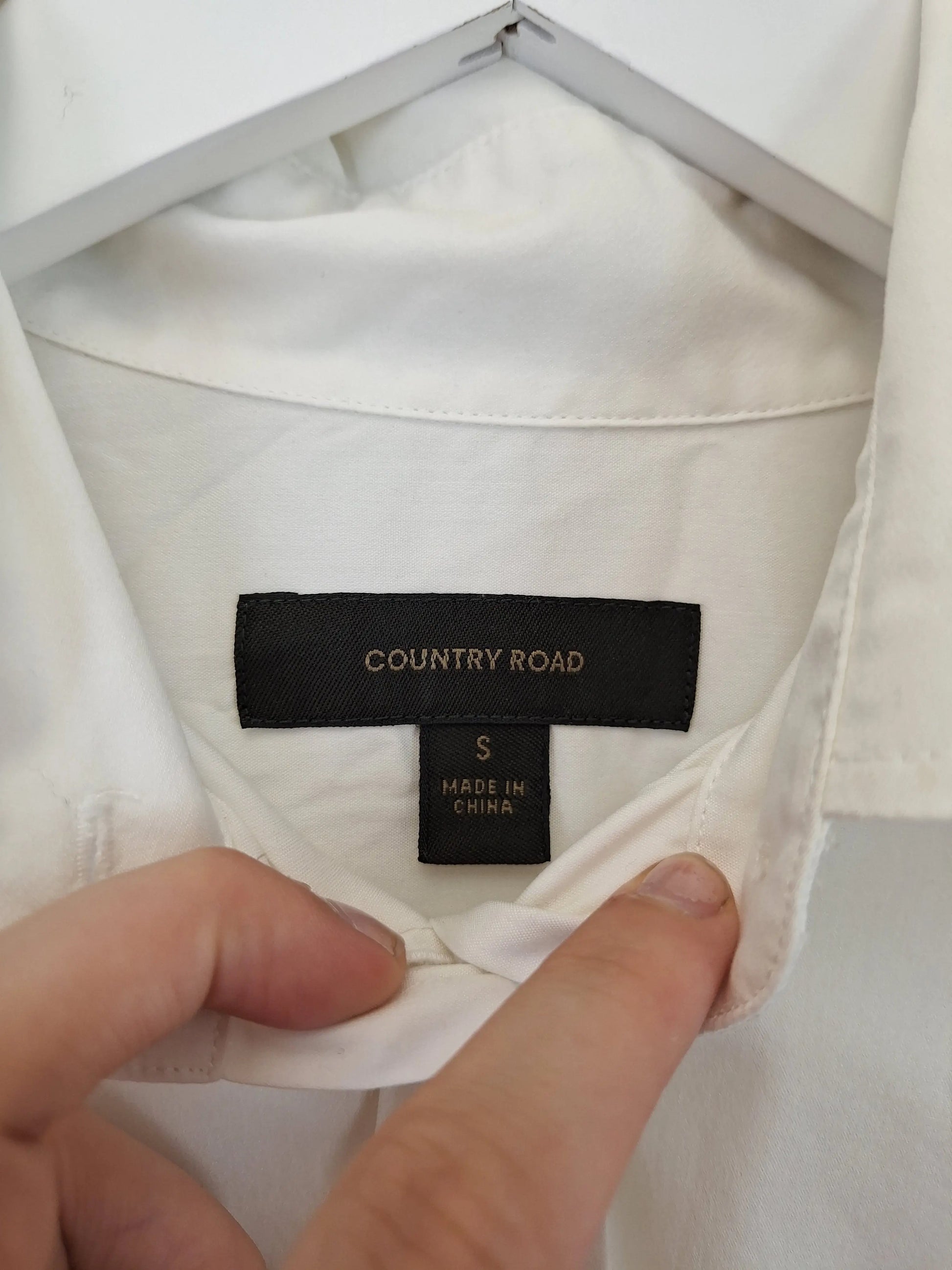 Country Road Stretch Tailored Wing Collar Shirt Size S by SwapUp-Online Second Hand Store-Online Thrift Store