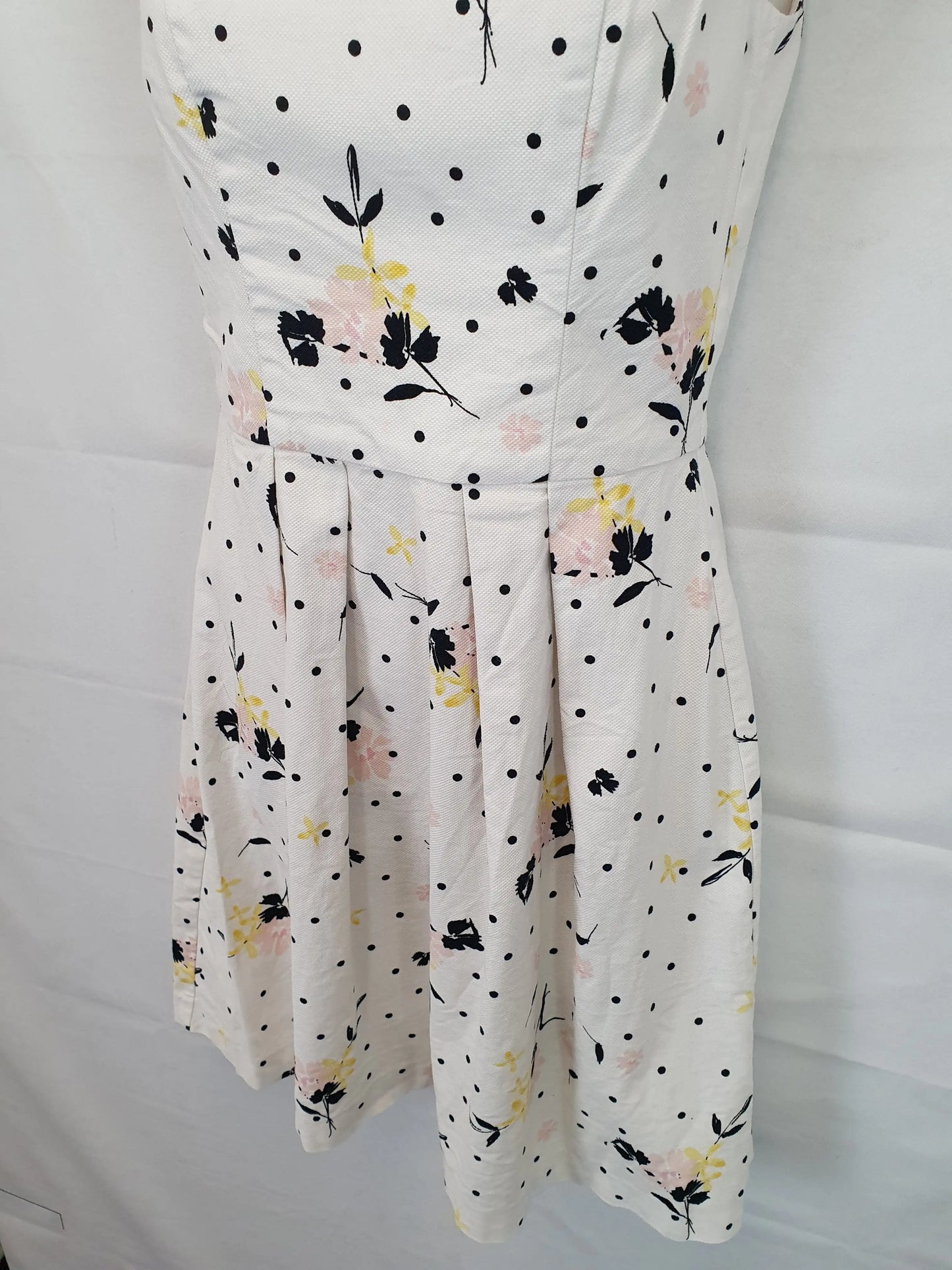 Cue City Polka Dot Midi Dress Size 8 by SwapUp-Online Second Hand Store-Online Thrift Store