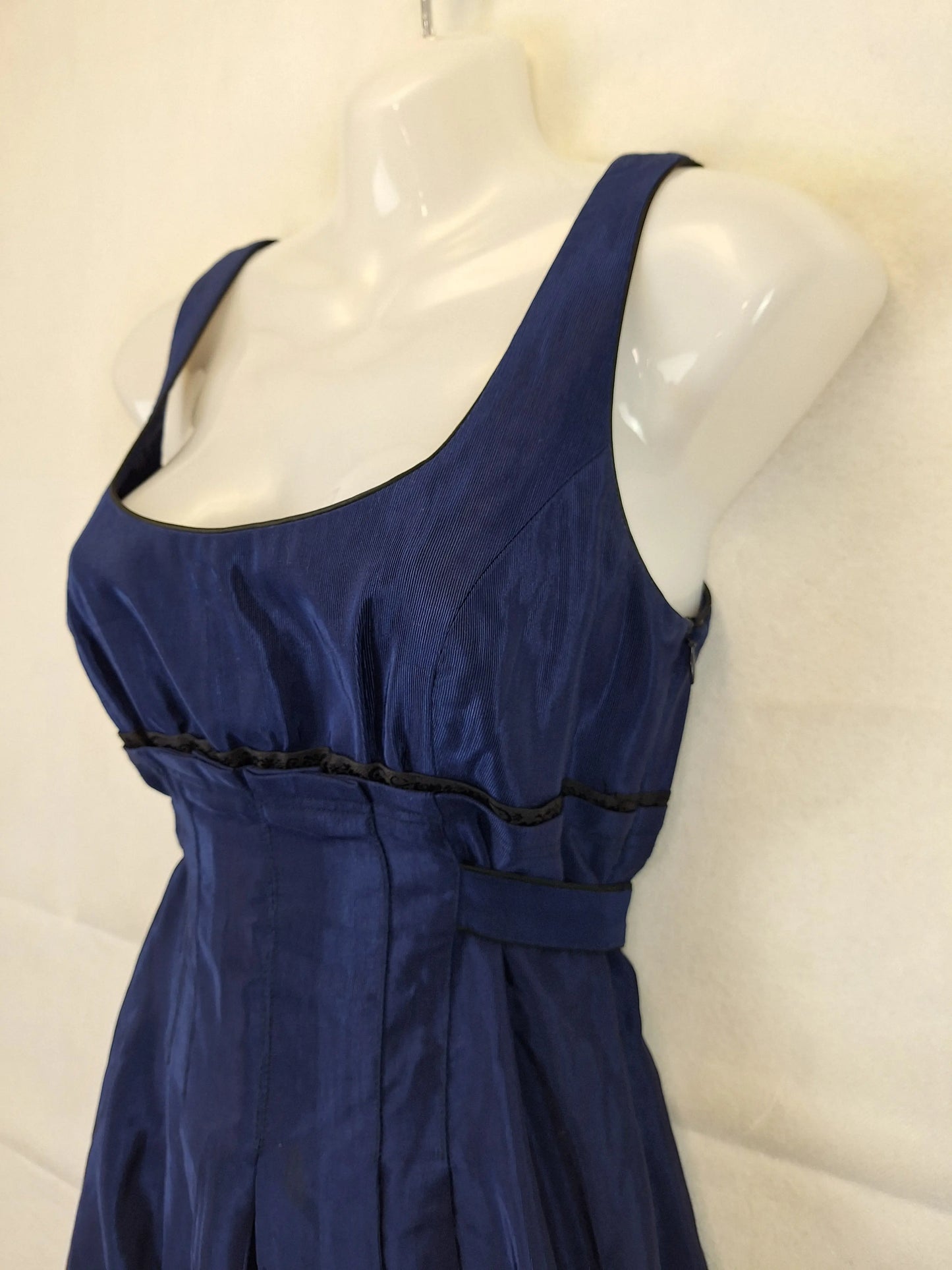 Cue Corset Bodice With Pleated Midi Dress Size 10 by SwapUp-Online Second Hand Store-Online Thrift Store