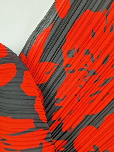 Cue Fine Pleated Valentine's Skirt Size 6 by SwapUp-Online Second Hand Store-Online Thrift Store