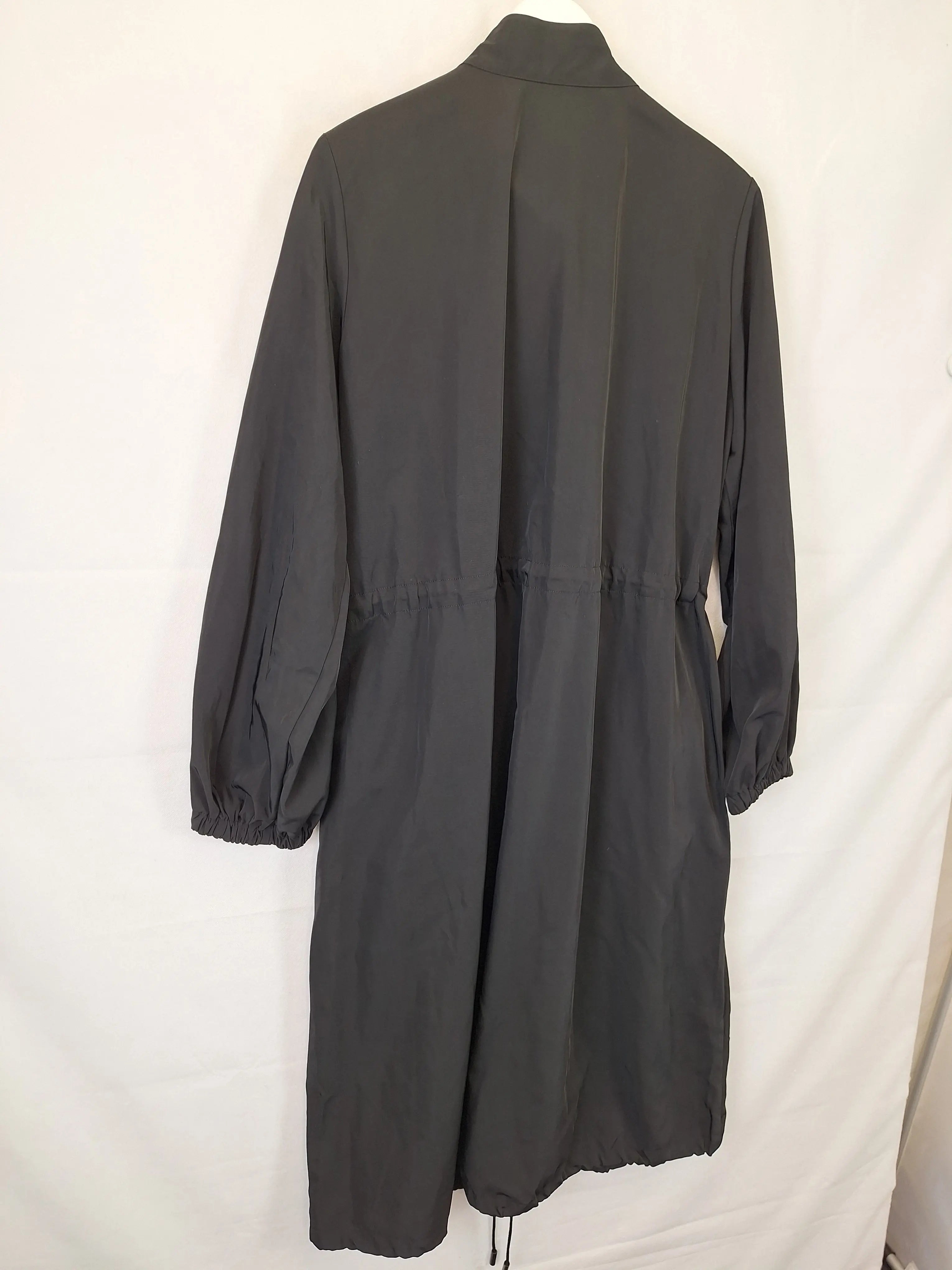 Cue Sleek Drawstring Longline Parka Jacket Size 16 SwapUp