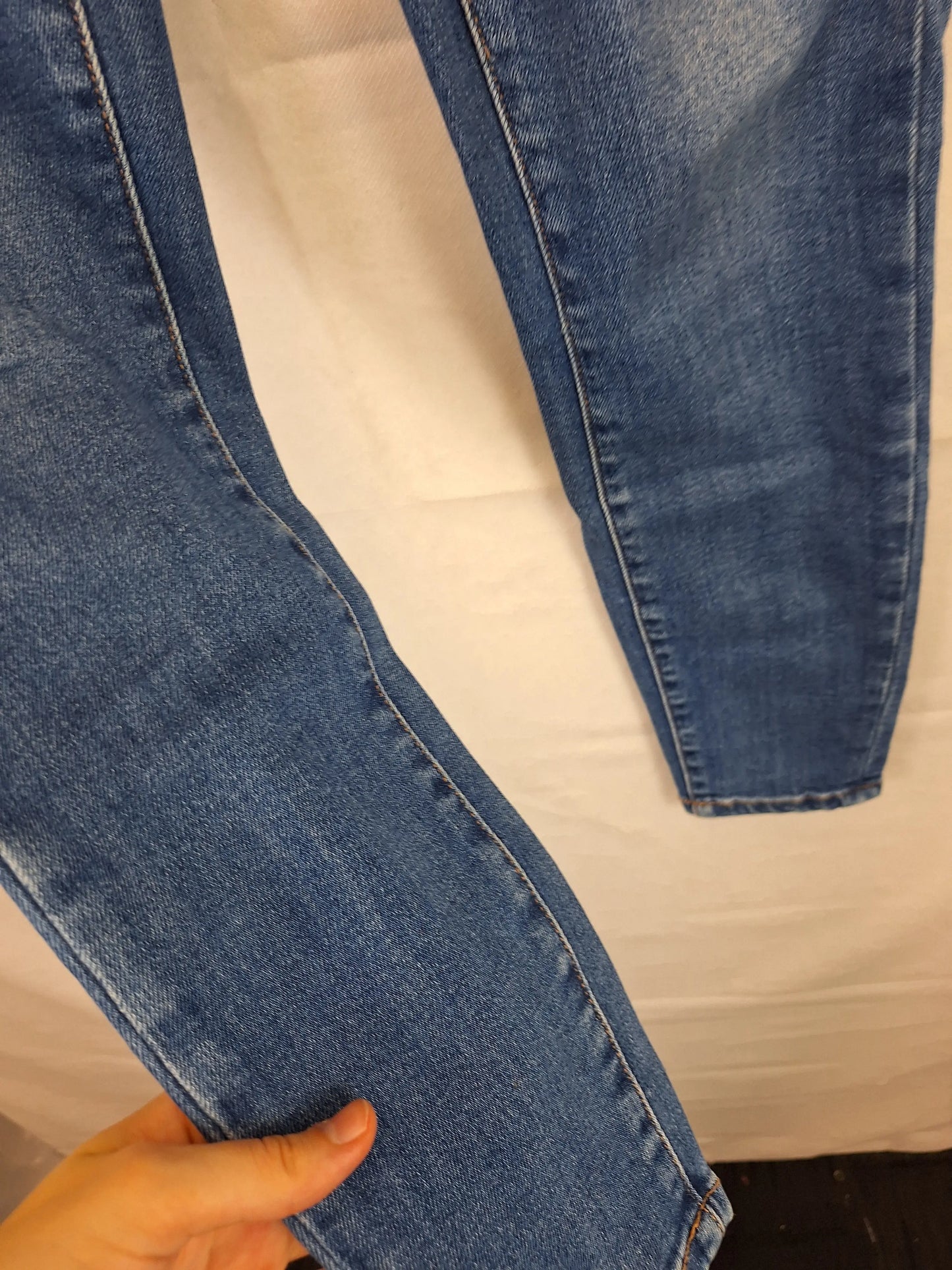 Decjuba Mid Blue Denim Skinny Jeans Size 10 by SwapUp-Online Second Hand Store-Online Thrift Store