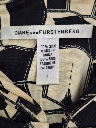 Diane von Furstenberg Geometric Rouched NeckLine Dress Size 8 by SwapUp-Online Second Hand Store-Online Thrift Store
