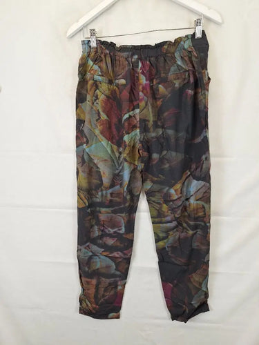 Elk Chic Breezy Blossom Pants Size 10 by SwapUp-Online Second Hand Store-Online Thrift Store