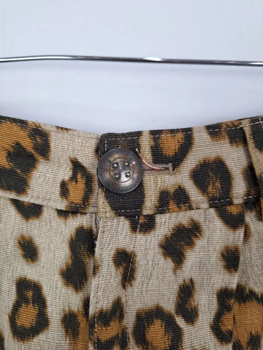 Etro Wild Child Bermuda Shorts Size 10 by SwapUp-Online Second Hand Store-Online Thrift Store