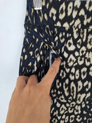 Feathers Animal Print Soft Stretch Lounge Pants Size XS by SwapUp-Online Second Hand Store-Online Thrift Store