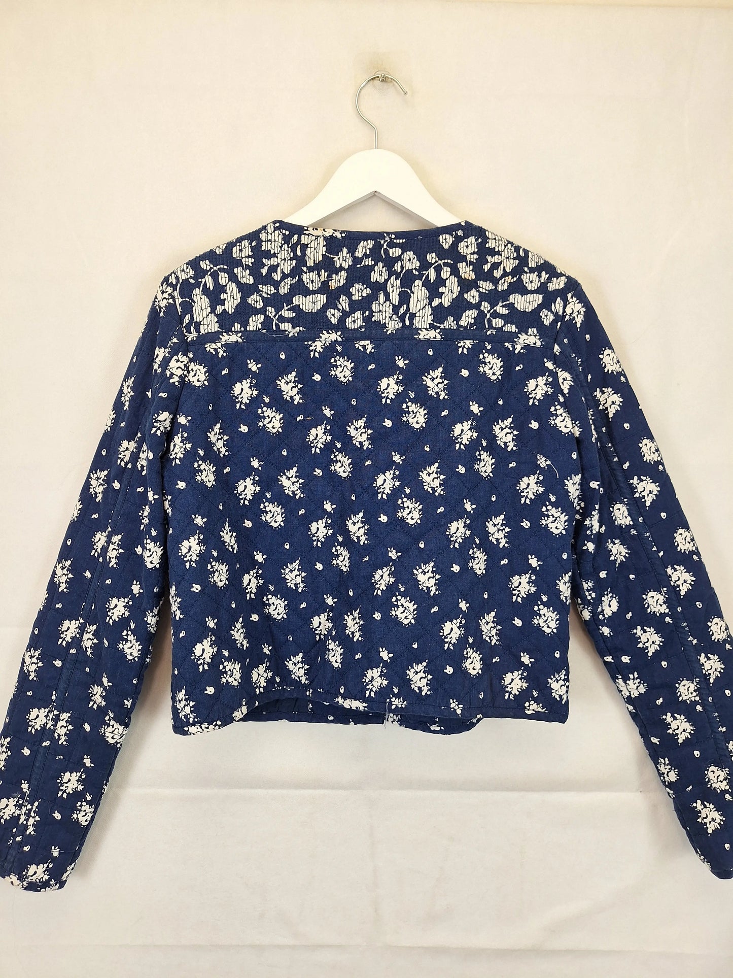 French Connection Dainty Quilted Cozy Jacket Size 12 by SwapUp-Online Second Hand Store-Online Thrift Store