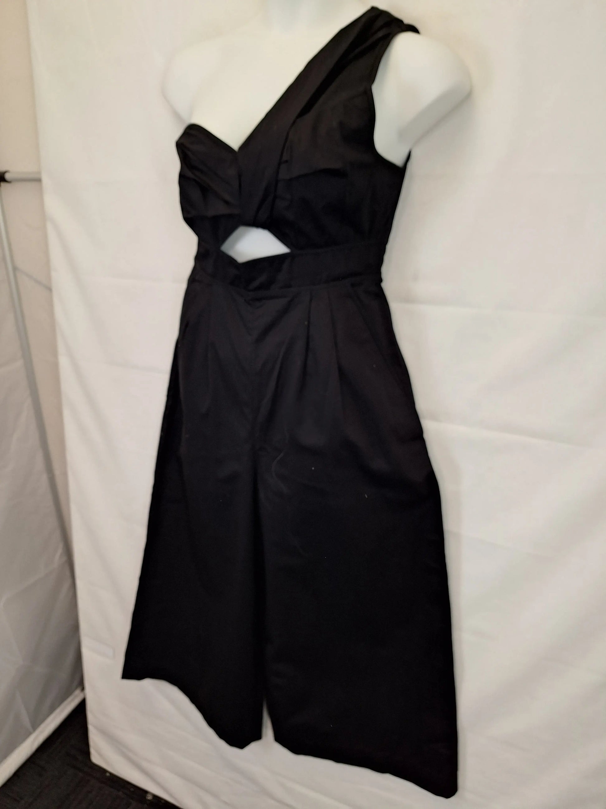 French Connection One Shoulder Jumpsuit Size 12 by SwapUp-Online Second Hand Store-Online Thrift Store