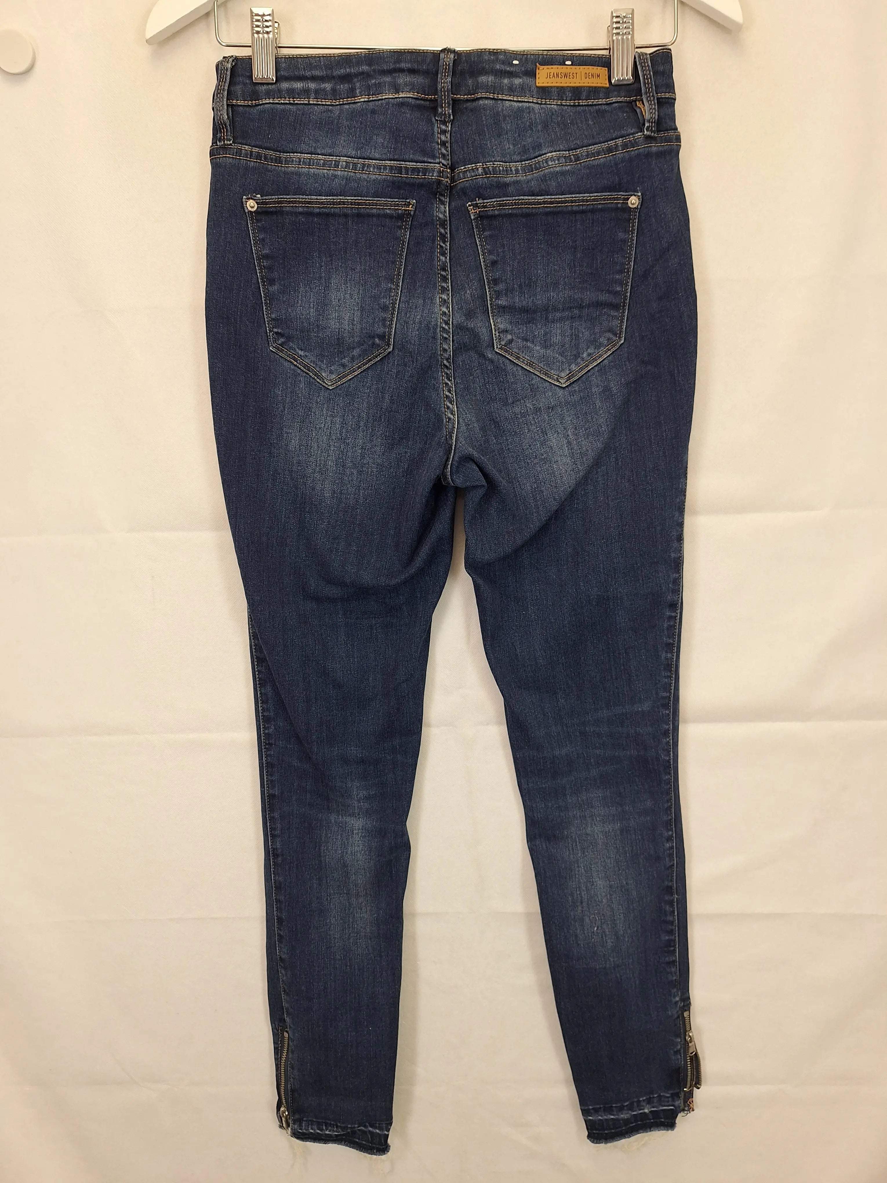 Jeanswest Curve Embracer Skinny Jeans Size 8 by SwapUp Online Second Hand Store Thrift Store Op Shop 20705626