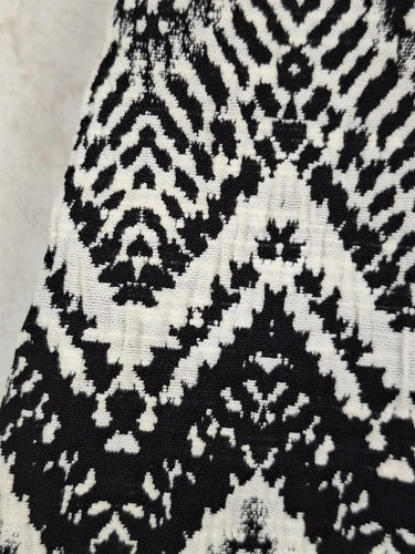 Kookai Textured Chevron Monochrome Skirt Size 8 by SwapUp-Online Second Hand Store-Online Thrift Store