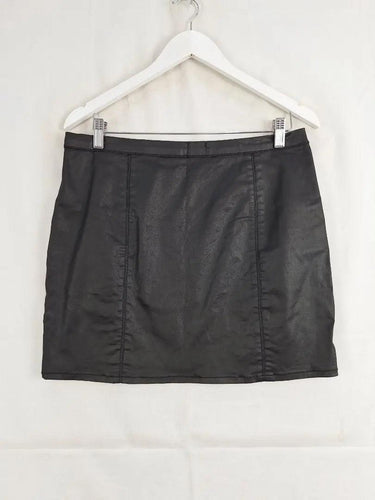 Second-Hand - Lee Black Waxed Mini Skirt Size 14 - SwapUp