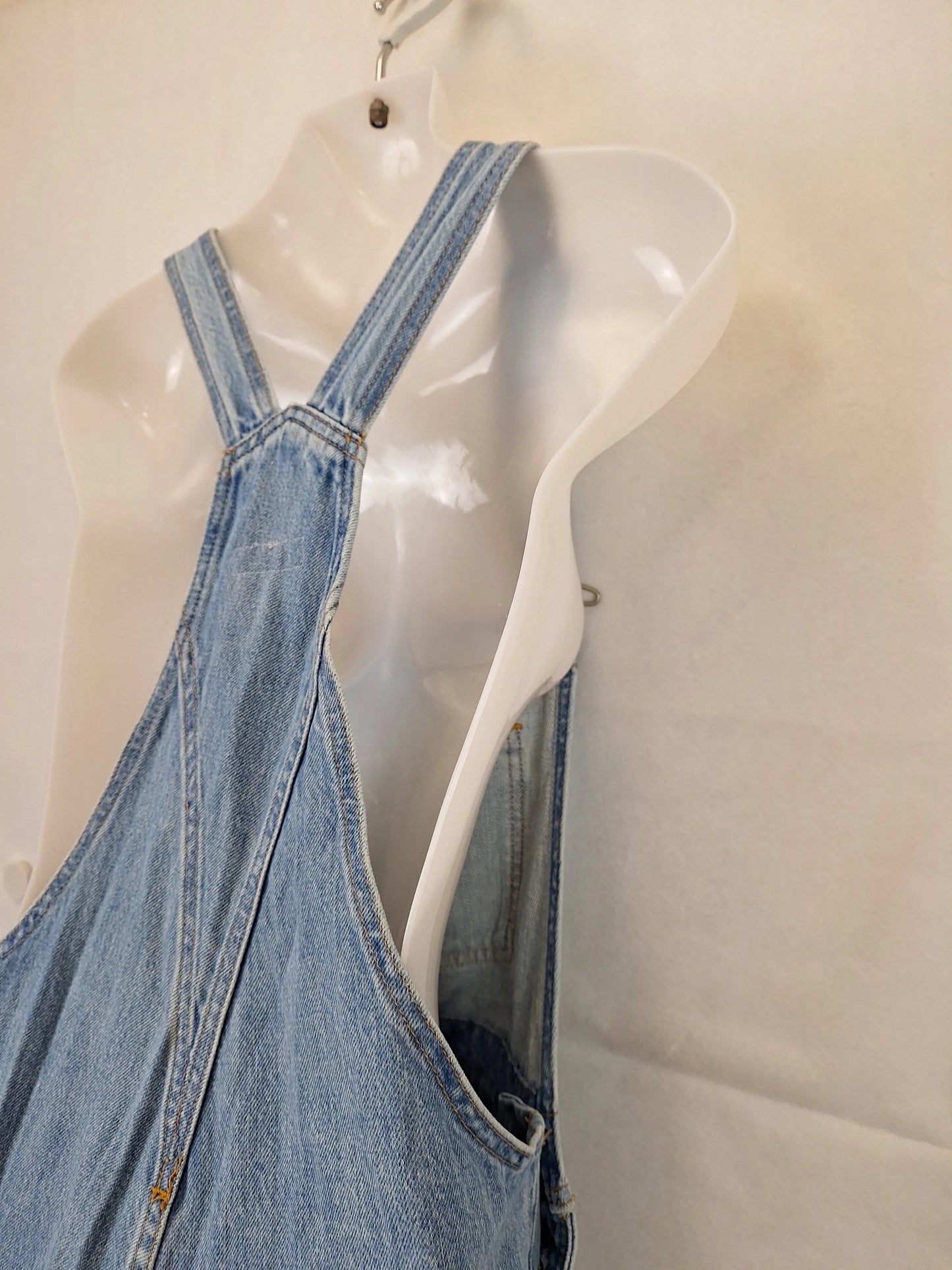 Levi's Everyday Relaxed Denim Overall Size S by SwapUp-Online Second Hand Store-Online Thrift Store