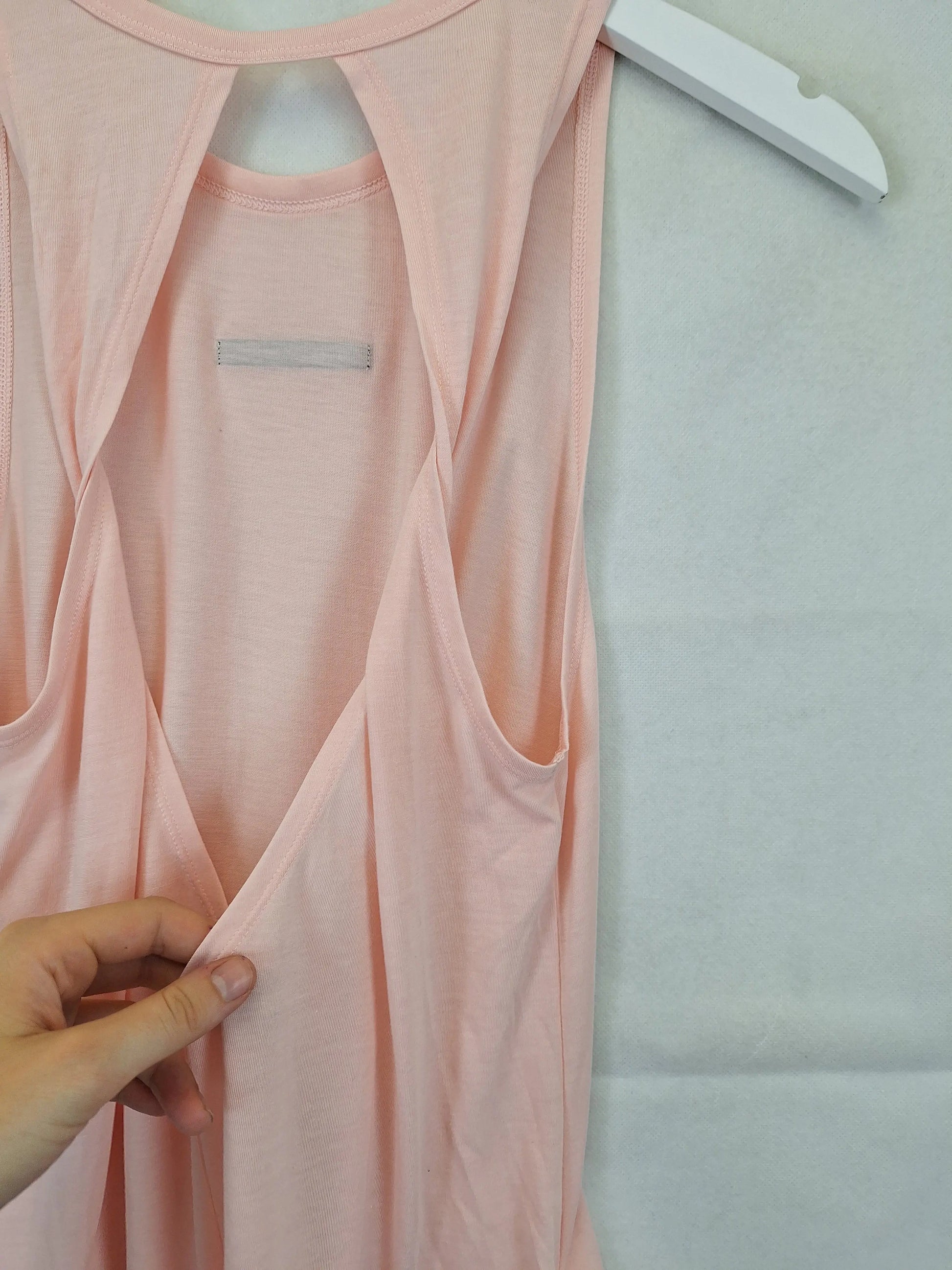 Lorna Jane Blush Pink Active Tank Top Size S by SwapUp-Online Second Hand Store-Online Thrift Store