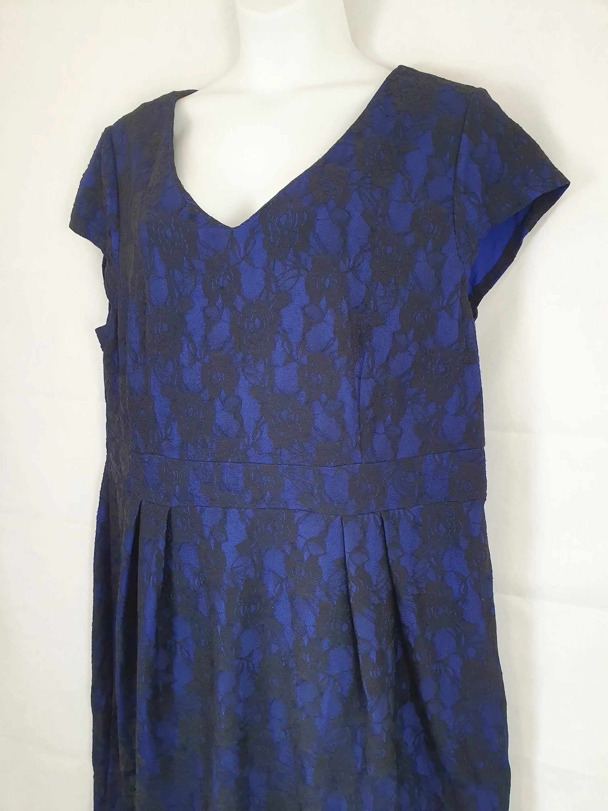 Lula Black & Purple Lace Evening Mini Dress Size 20 Plus by SwapUp-Online Second Hand Store-Online Thrift Store