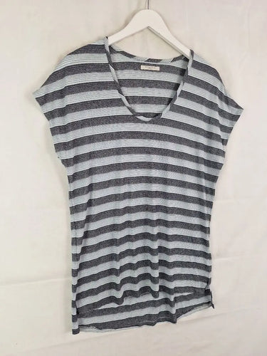 Metalicus Dress T-shirt Size XS by SwapUp-Online Second Hand Store-Online Thrift Store