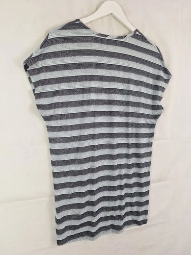 Metalicus Dress T-shirt Size XS by SwapUp-Online Second Hand Store-Online Thrift Store