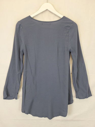 Mister Zimi Relaxed Fit Hi-low  Top Size 6 by SwapUp-Online Second Hand Store-Online Thrift Store