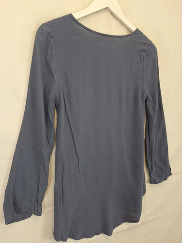 Mister Zimi Relaxed Fit Hi-low  Top Size 6 by SwapUp-Online Second Hand Store-Online Thrift Store