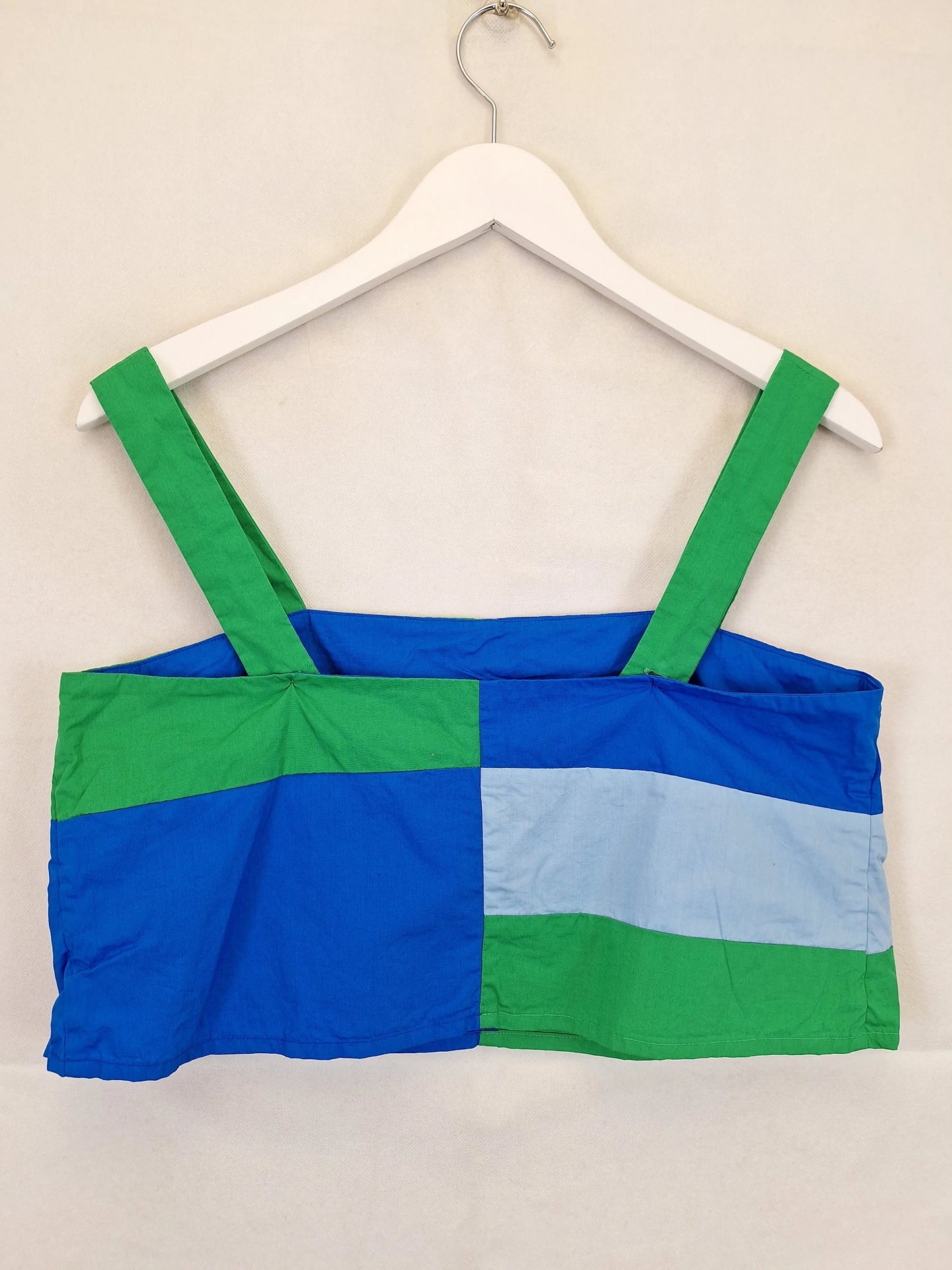 Mister Zimi Stylish Colour Block Crop Top Size 10 by SwapUp-Online Second Hand Store-Online Thrift Store
