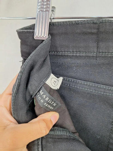 Second-Hand - Neuw Marilyn High Skinny Denim Jeans Size 8 - SwapUp