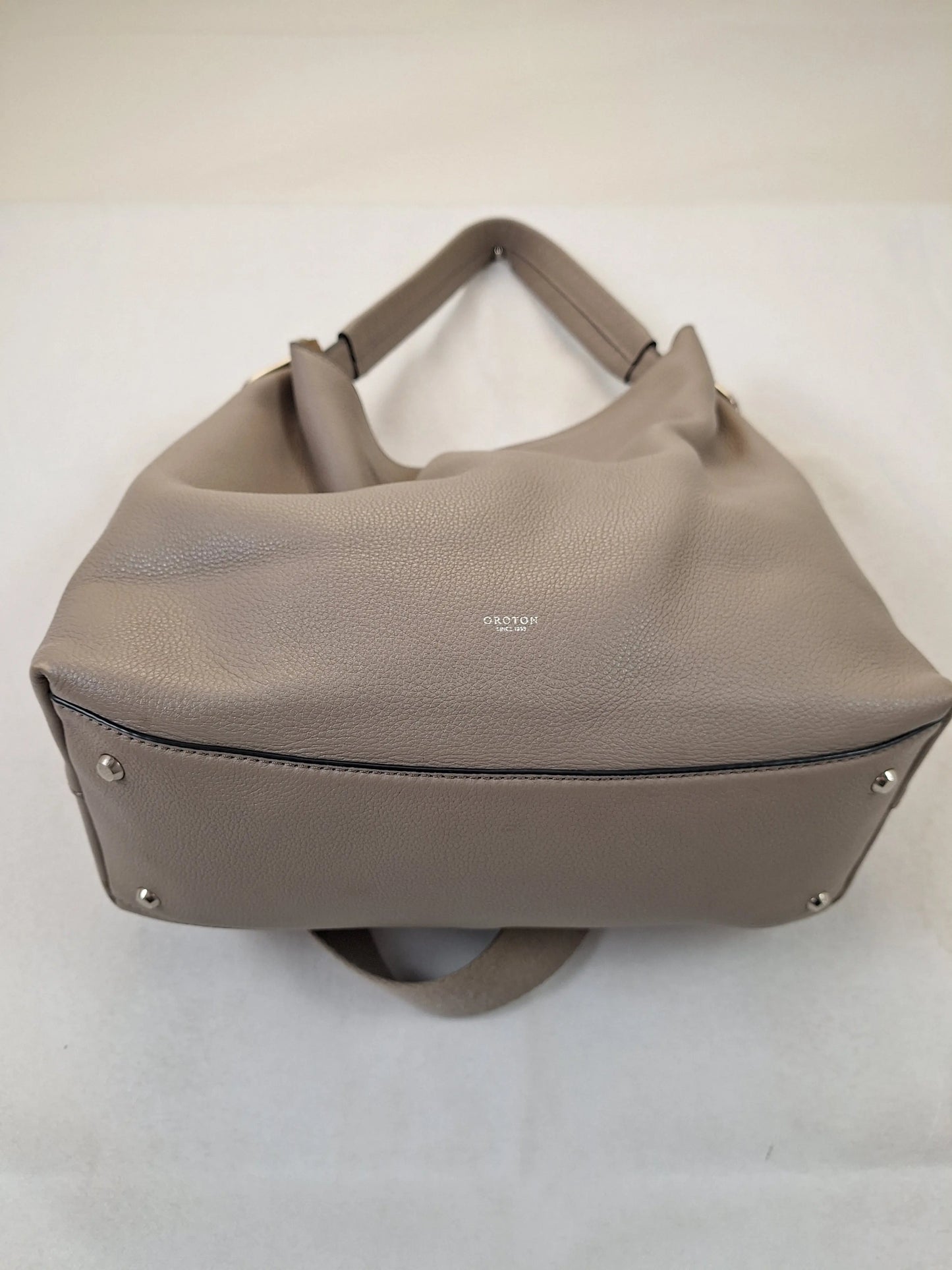 Oroton Essential Slouch Shopper Bag by SwapUp-Online Second Hand Store-Online Thrift Store