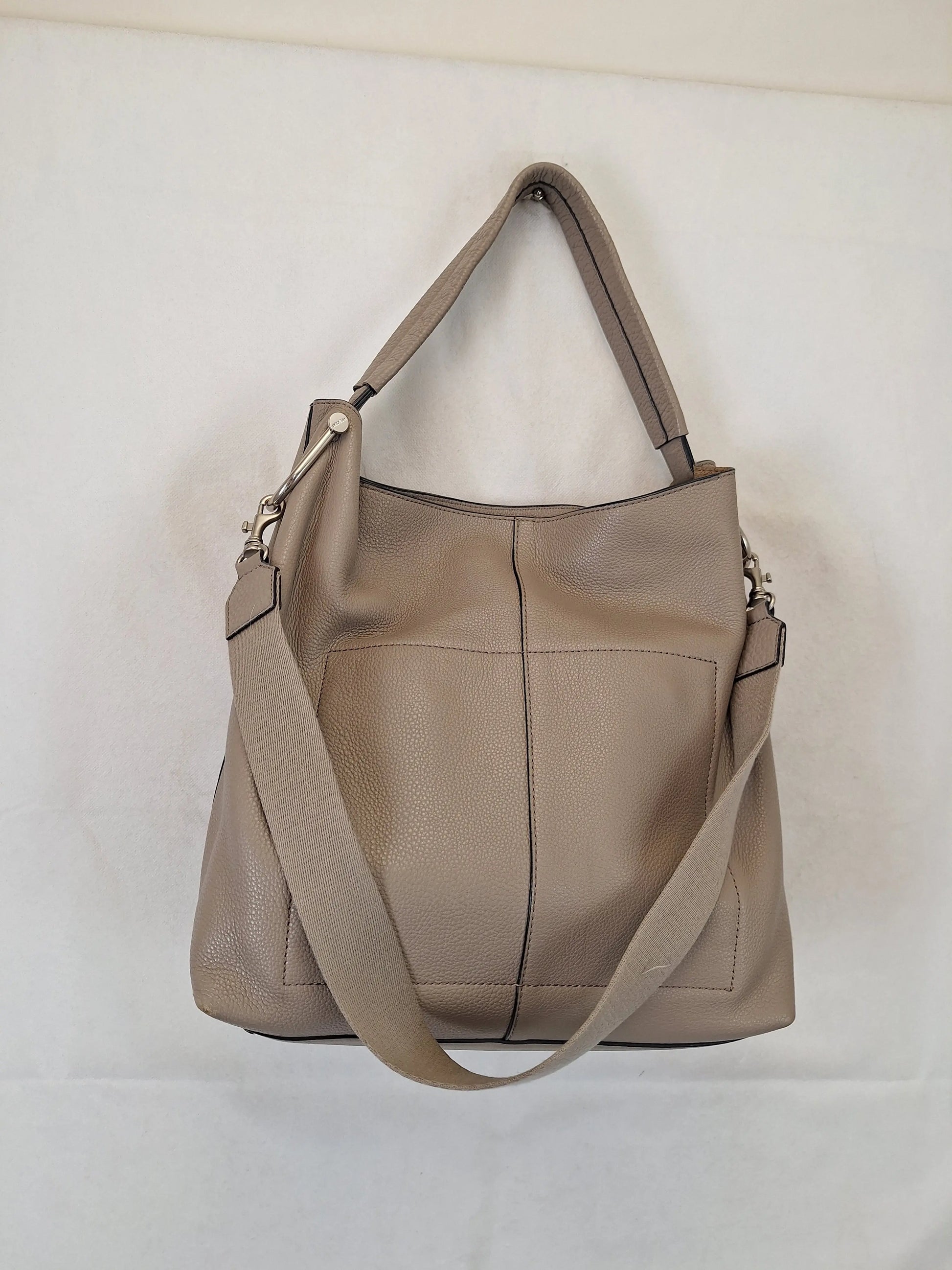 Oroton Essential Slouch Shopper Bag by SwapUp-Online Second Hand Store-Online Thrift Store