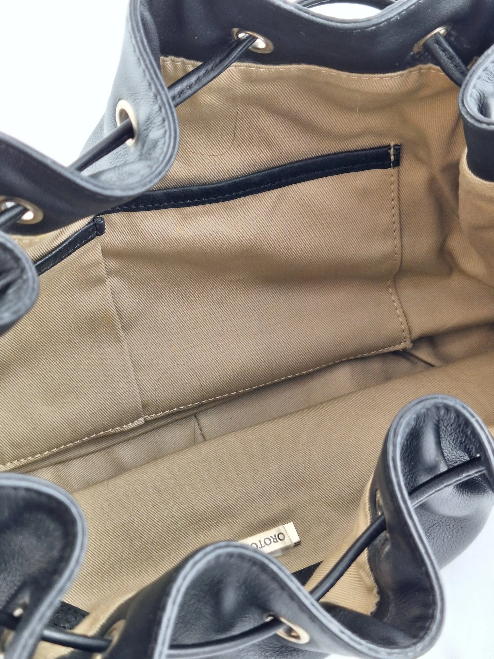 Oroton Medium Drawstring Shoulder Handbag by SwapUp-Online Second Hand Store-Online Thrift Store