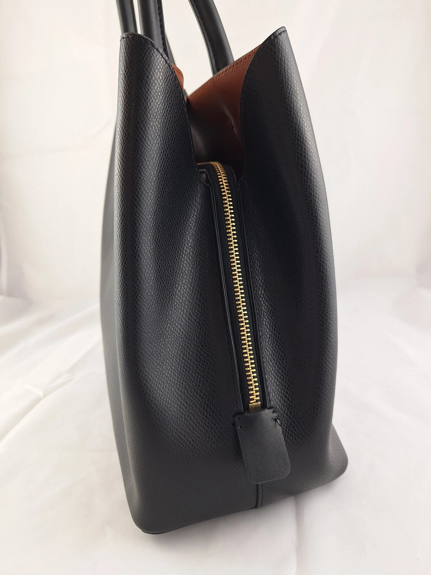 Oroton Muse Tree Pocket Day Bag Bag by SwapUp-Online Second Hand Store-Online Thrift Store