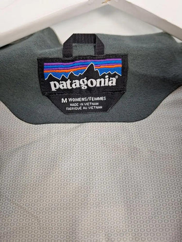 Patagonia Torrentshell 3L Vented Light Rain Jacket Size M by SwapUp-Online Second Hand Store-Online Thrift Store