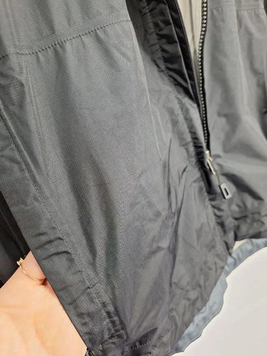 Patagonia Torrentshell 3L Vented Light Rain Jacket Size M by SwapUp-Online Second Hand Store-Online Thrift Store