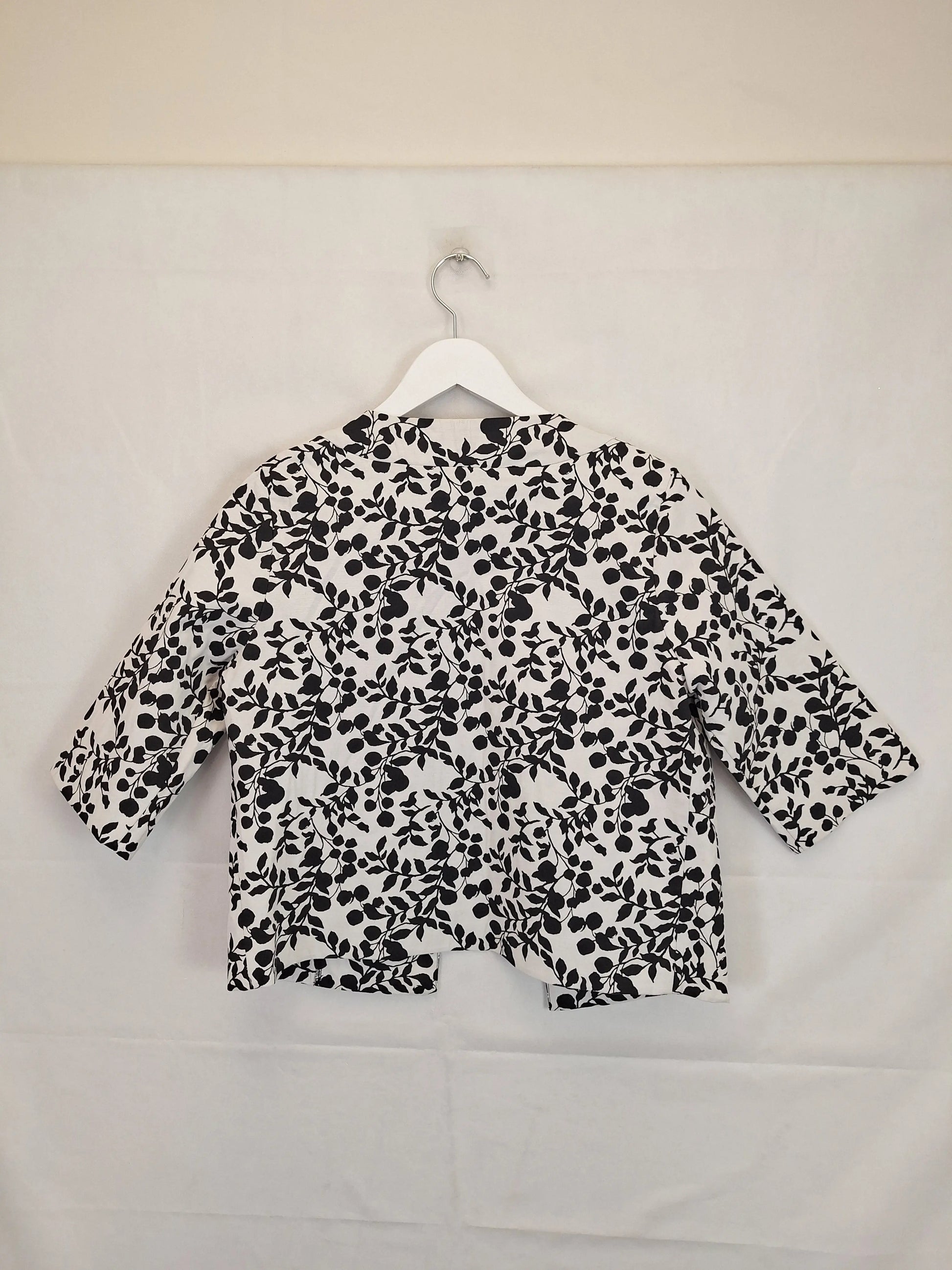 Philosophy Floral Open Jacket Size 12 by SwapUp-Online Second Hand Store-Online Thrift Store