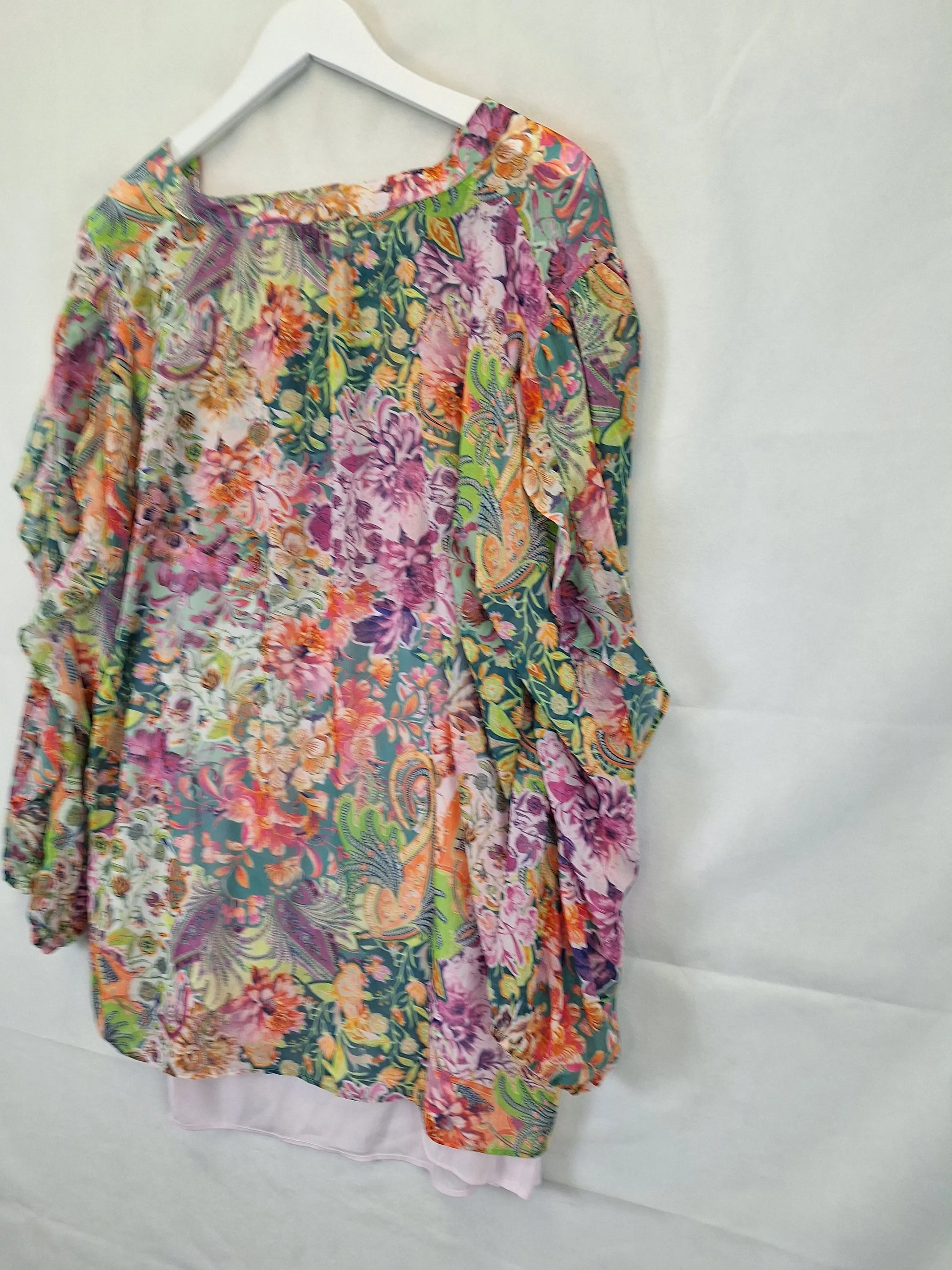 Portmans Elegant Sheer Botanical Ruffle  Top Size 18 by SwapUp-Online Second Hand Store-Online Thrift Store