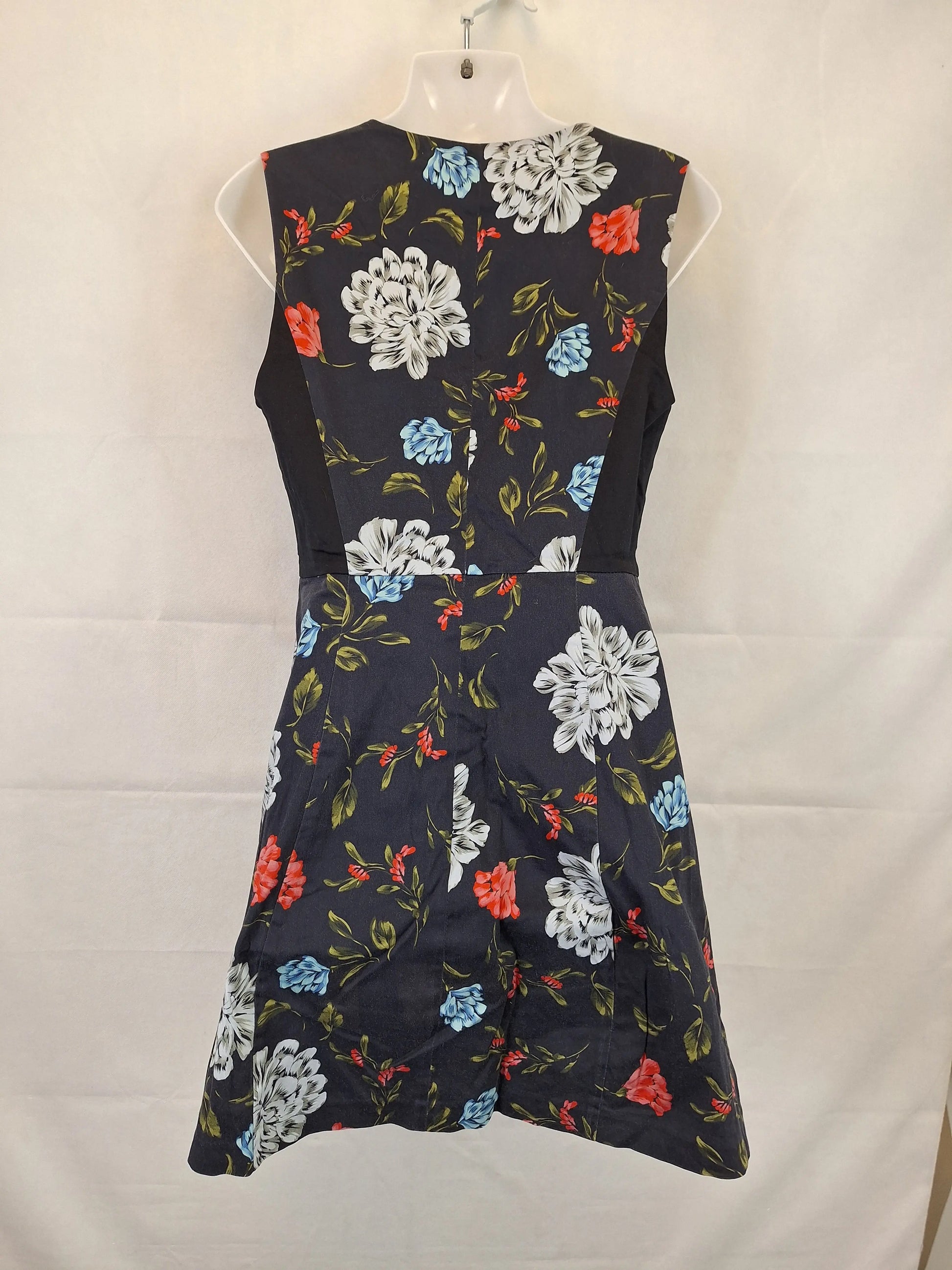 Portmans Essential Zip Down Floral Mini Dress Size 12 by SwapUp-Online Second Hand Store-Online Thrift Store