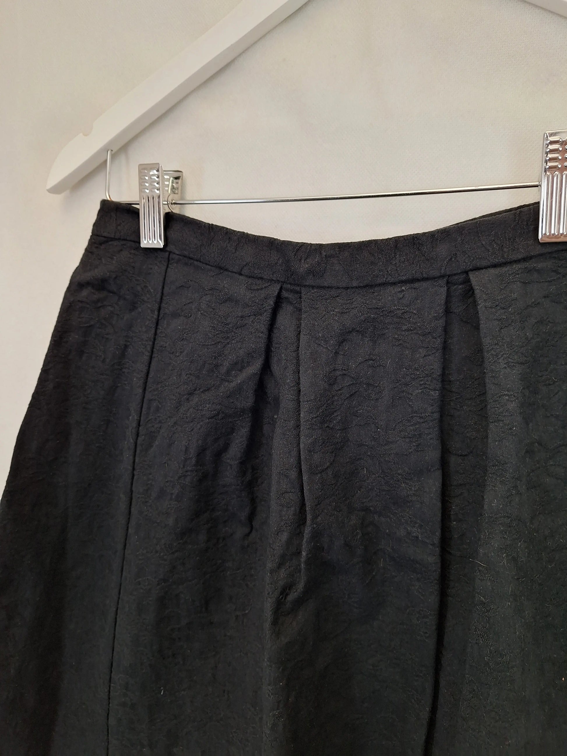 Princess Highway Textured Pleated Midi Skirt Size 8 by SwapUp-Online Second Hand Store-Online Thrift Store