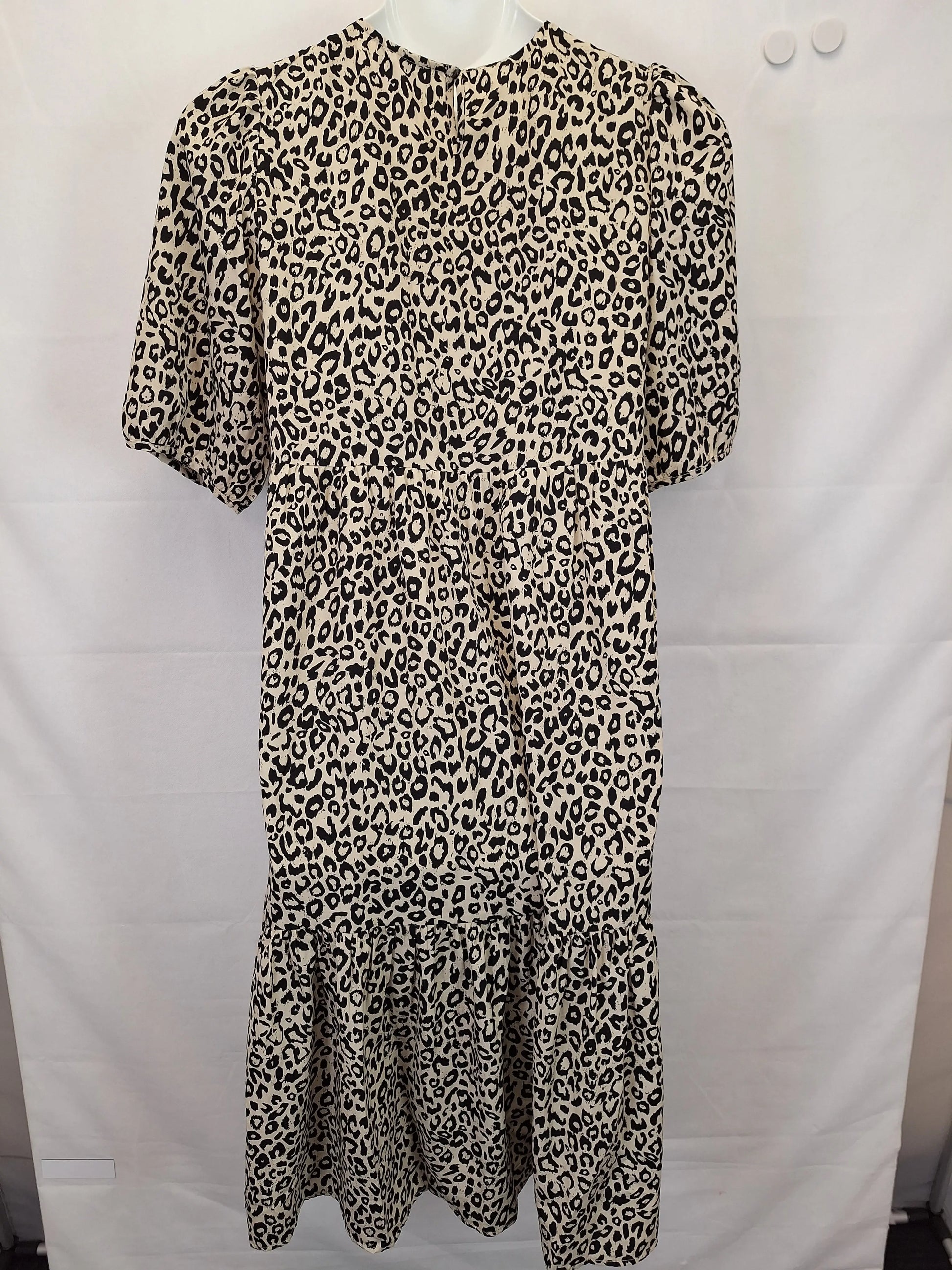 Proud Poppy Leopard Print Tiered Midi Dress Size 14 – SwapUp