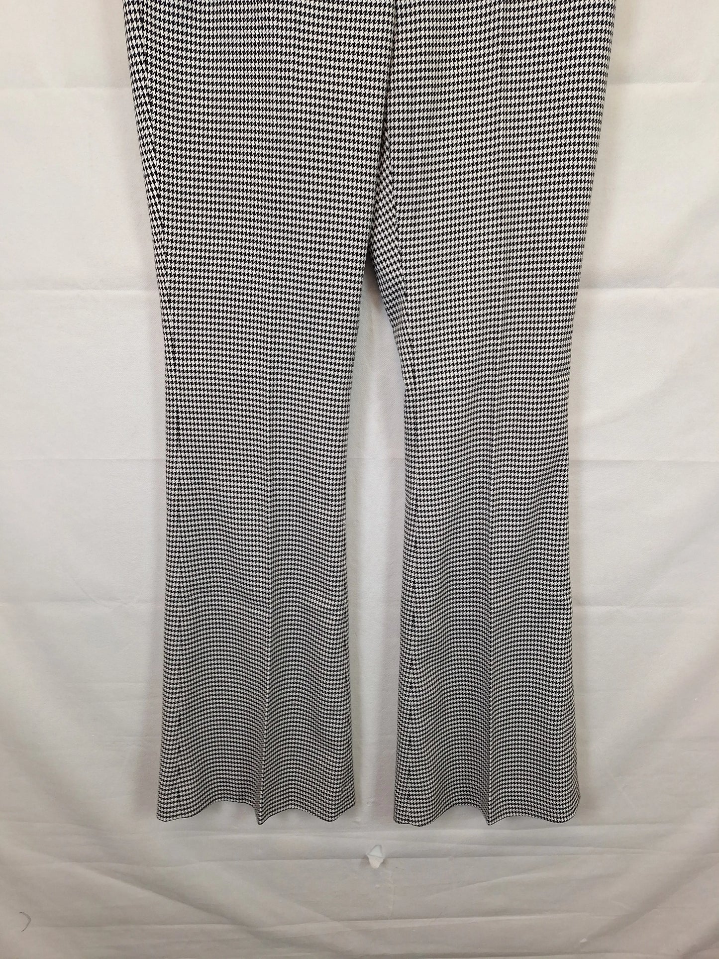 Rebecca Vallance Stylish Houndstooth Flare  Pants Size 12 by SwapUp-Online Second Hand Store-Online Thrift Store