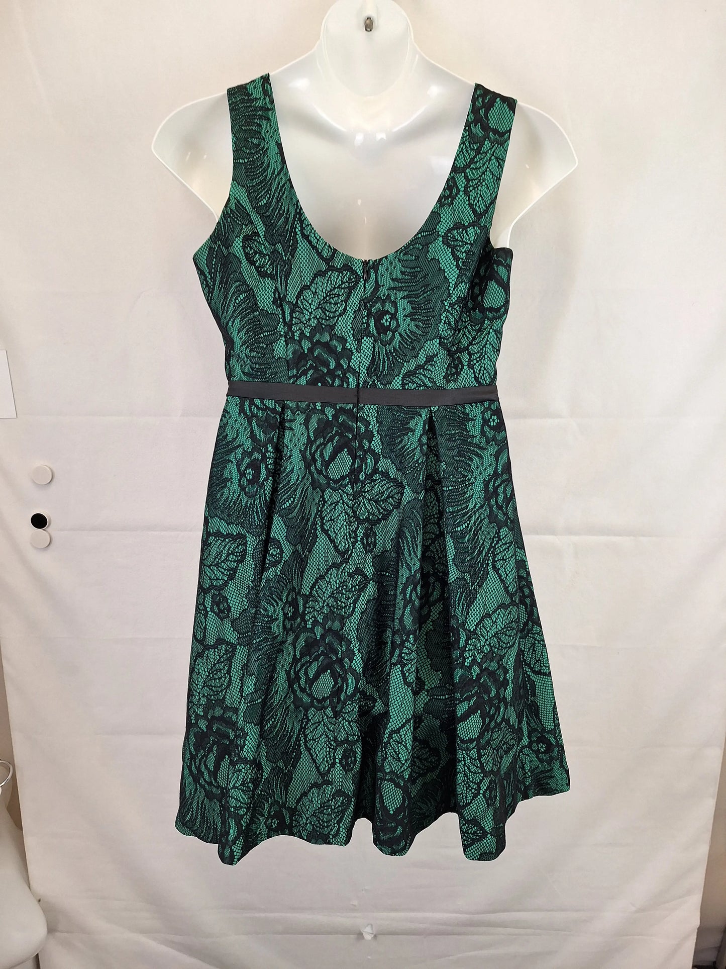 Review Cocktail Emerald Lace Mini Dress Size 14 by SwapUp-Online Second Hand Store-Online Thrift Store
