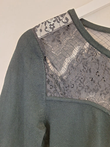 Review Elegant Lace And Knit Evening Top Size 8 by SwapUp-Online Second Hand Store-Online Thrift Store