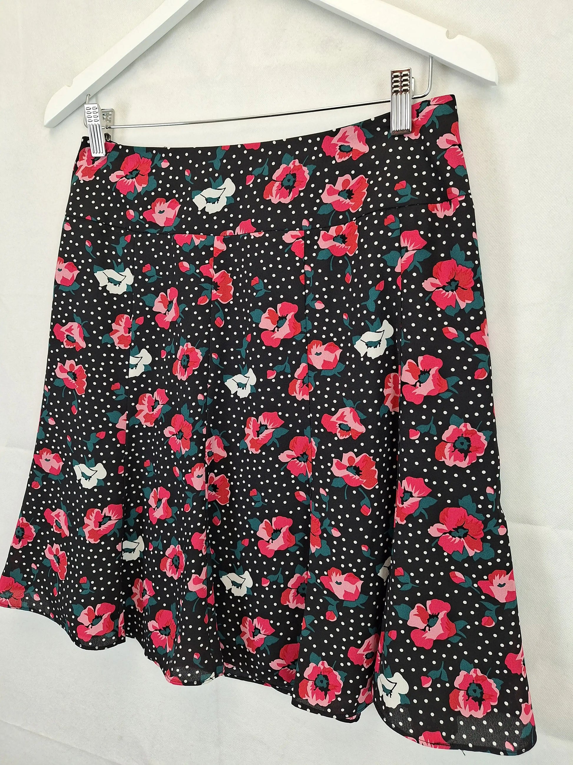 Review Floral Flared Mini Skirt Size 10 by SwapUp-Online Second Hand Store-Online Thrift Store