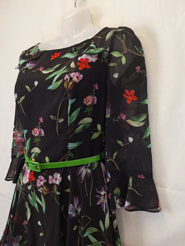 Review Flute Sleeve Floral Mini Dress Size 8 by SwapUp-Online Second Hand Store-Online Thrift Store
