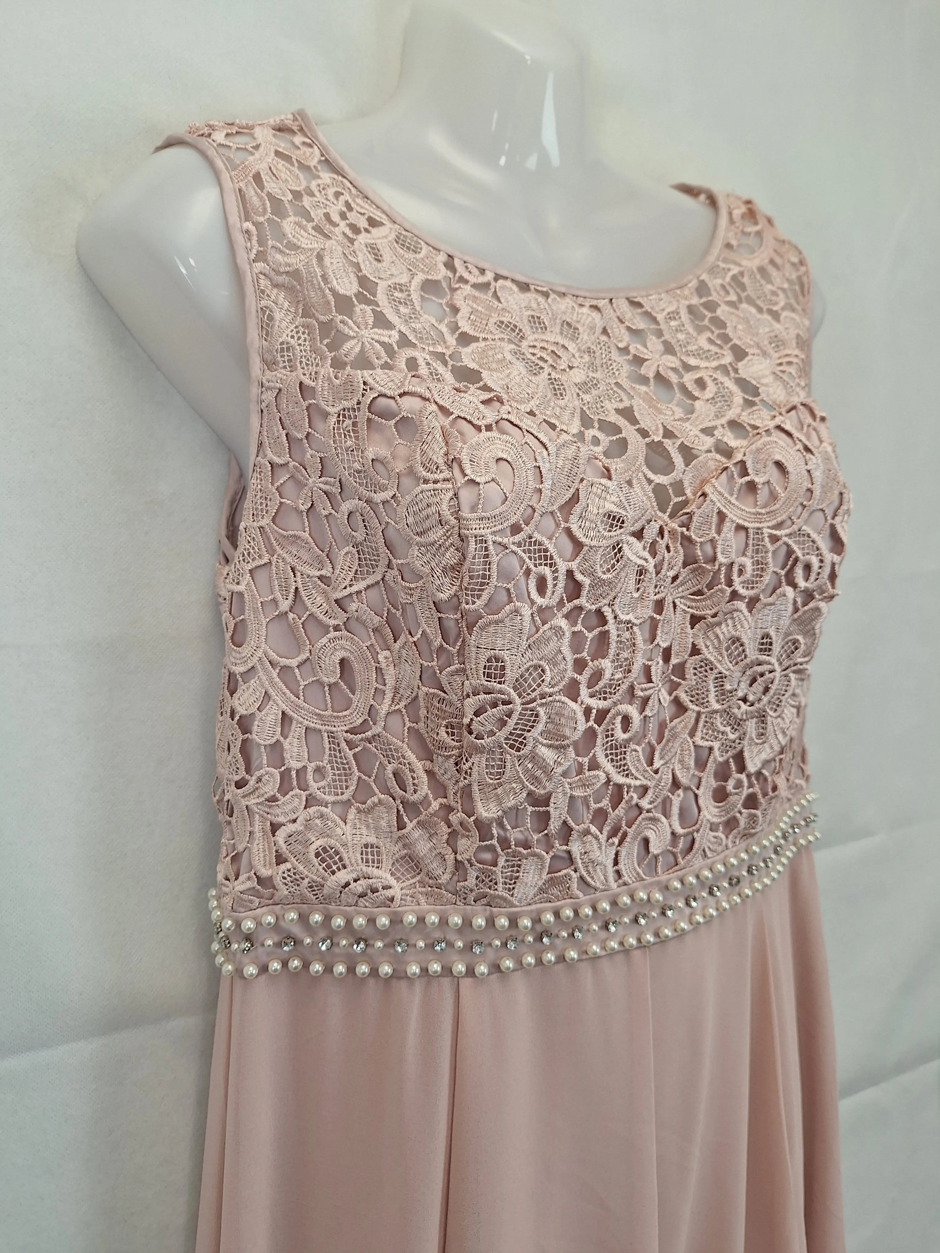 Review Lace Embellished Starlette Evening Maxi Dress Size 12 SwapUp