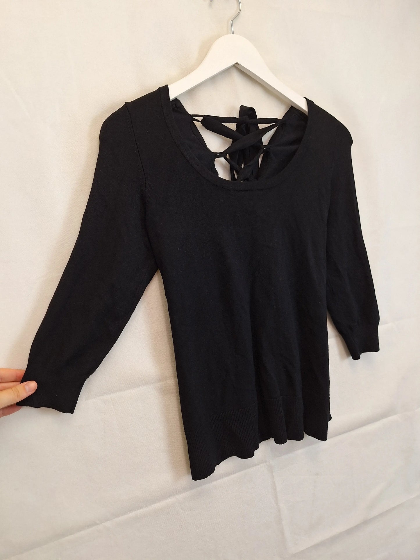 Review Laced Back Fine Knit Jumper Size 14 by SwapUp-Online Second Hand Store-Online Thrift Store