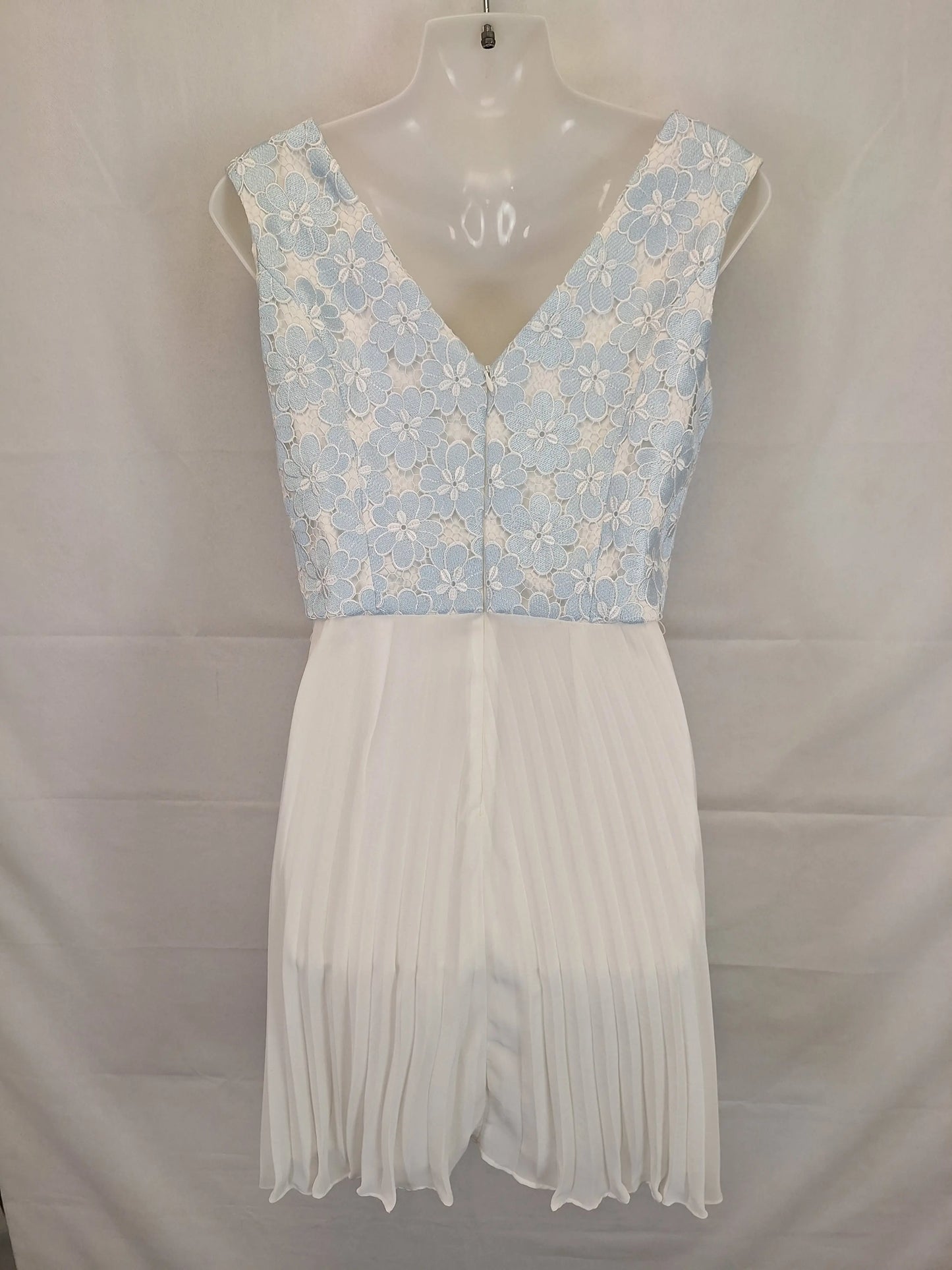Review Pleated Lace Midi Dress Size 10 by SwapUp-Online Second Hand Store-Online Thrift Store