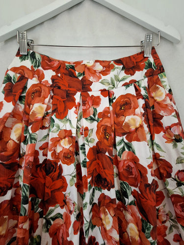 Review Roses Box Pleated Midi Skirt Size 8 by SwapUp-Online Second Hand Store-Online Thrift Store