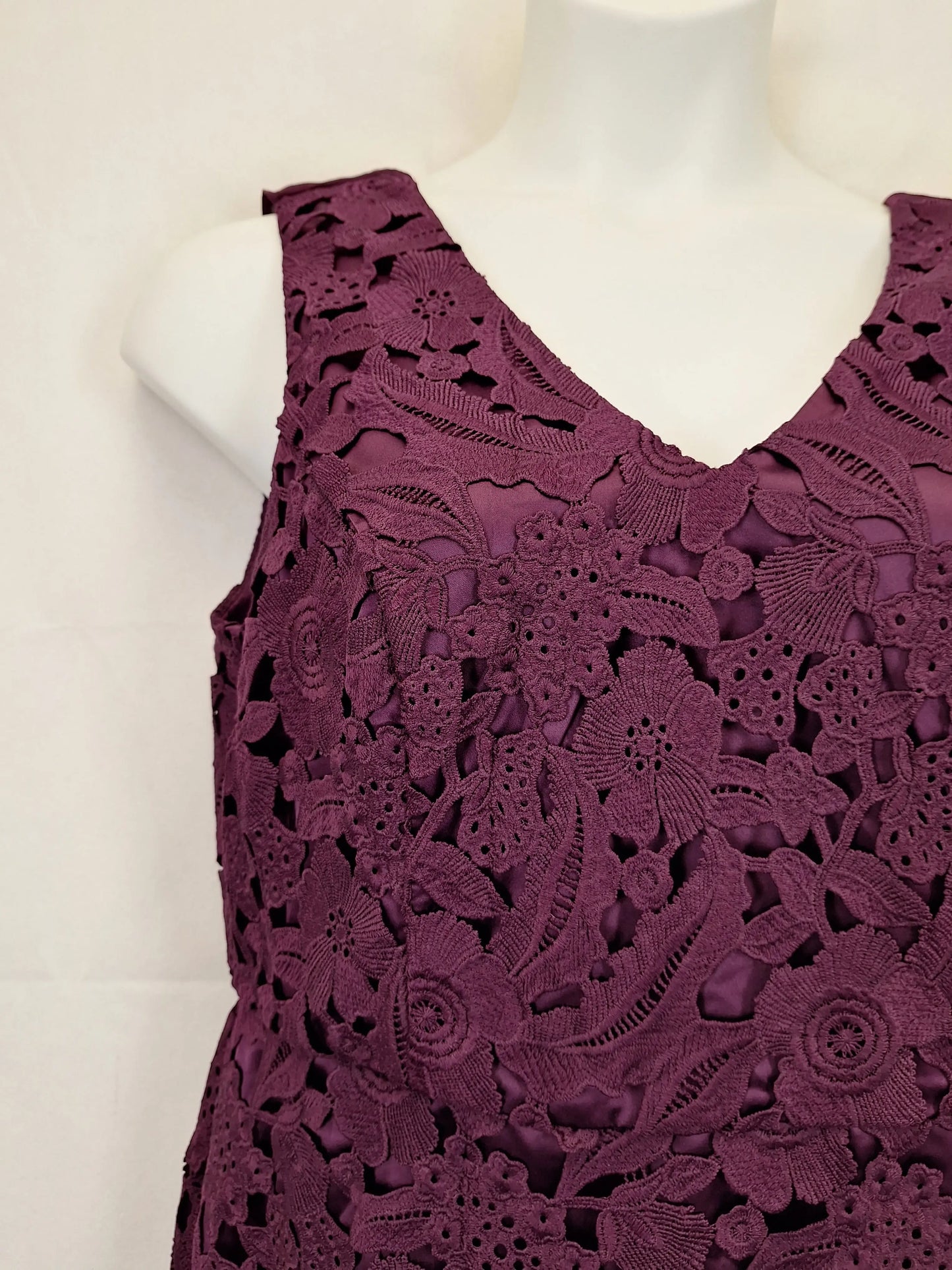 Review Royal Purple Evening Party Midi Dress Size 16 by SwapUp-Online Second Hand Store-Online Thrift Store