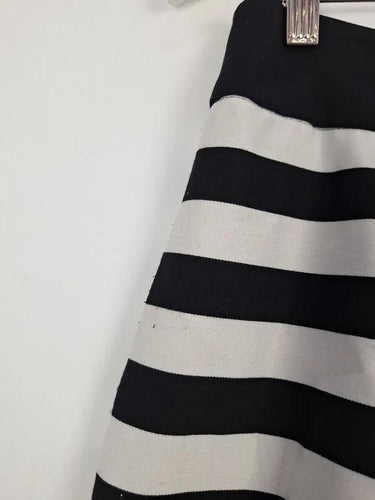 Review Striped Box Pleated Mini Skirt Size 10 by SwapUp-Online Second Hand Store-Online Thrift Store