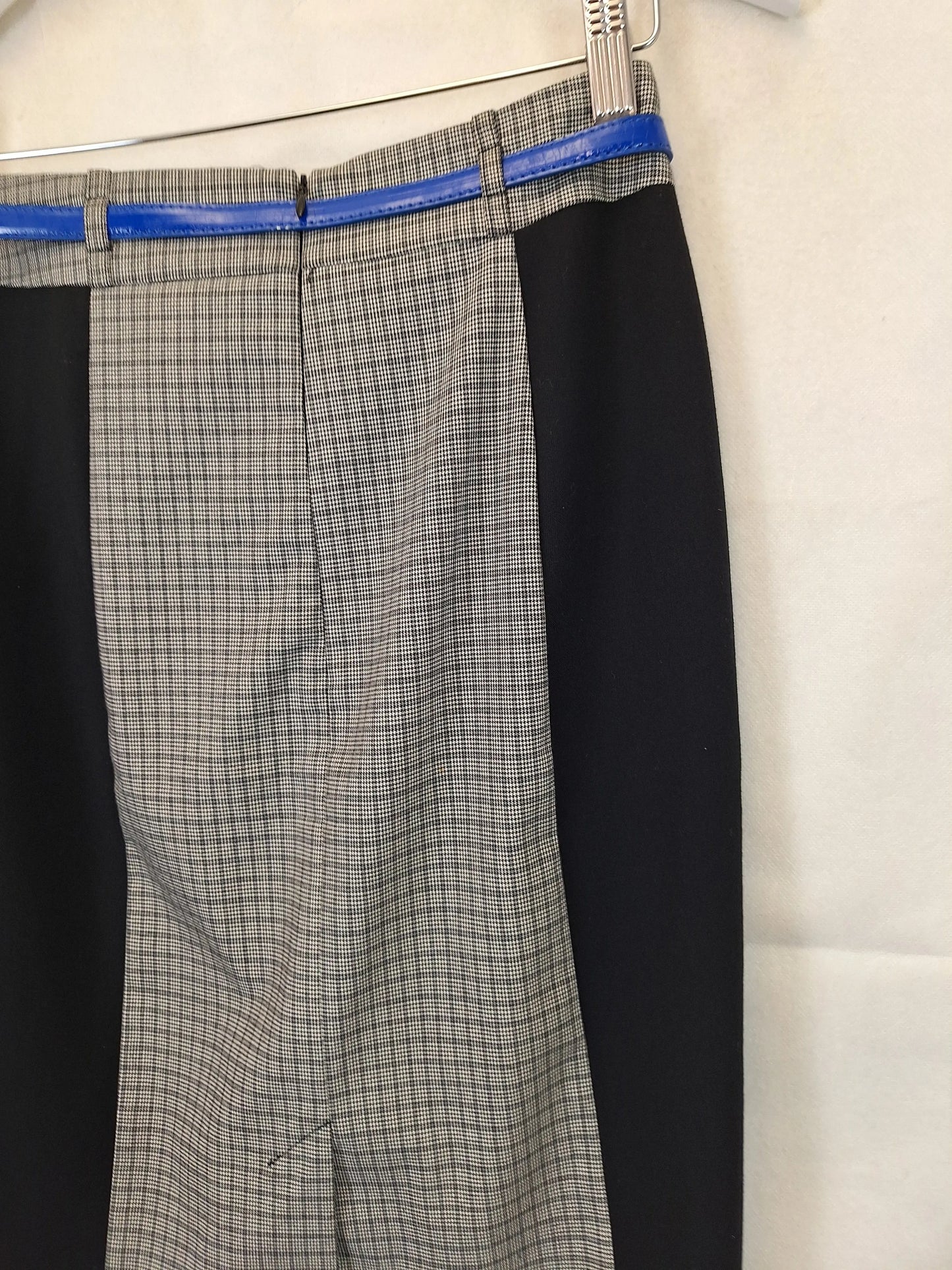 Review Stylish Belted Pencil Midi Skirt Size 8 by SwapUp-Online Second Hand Store-Online Thrift Store