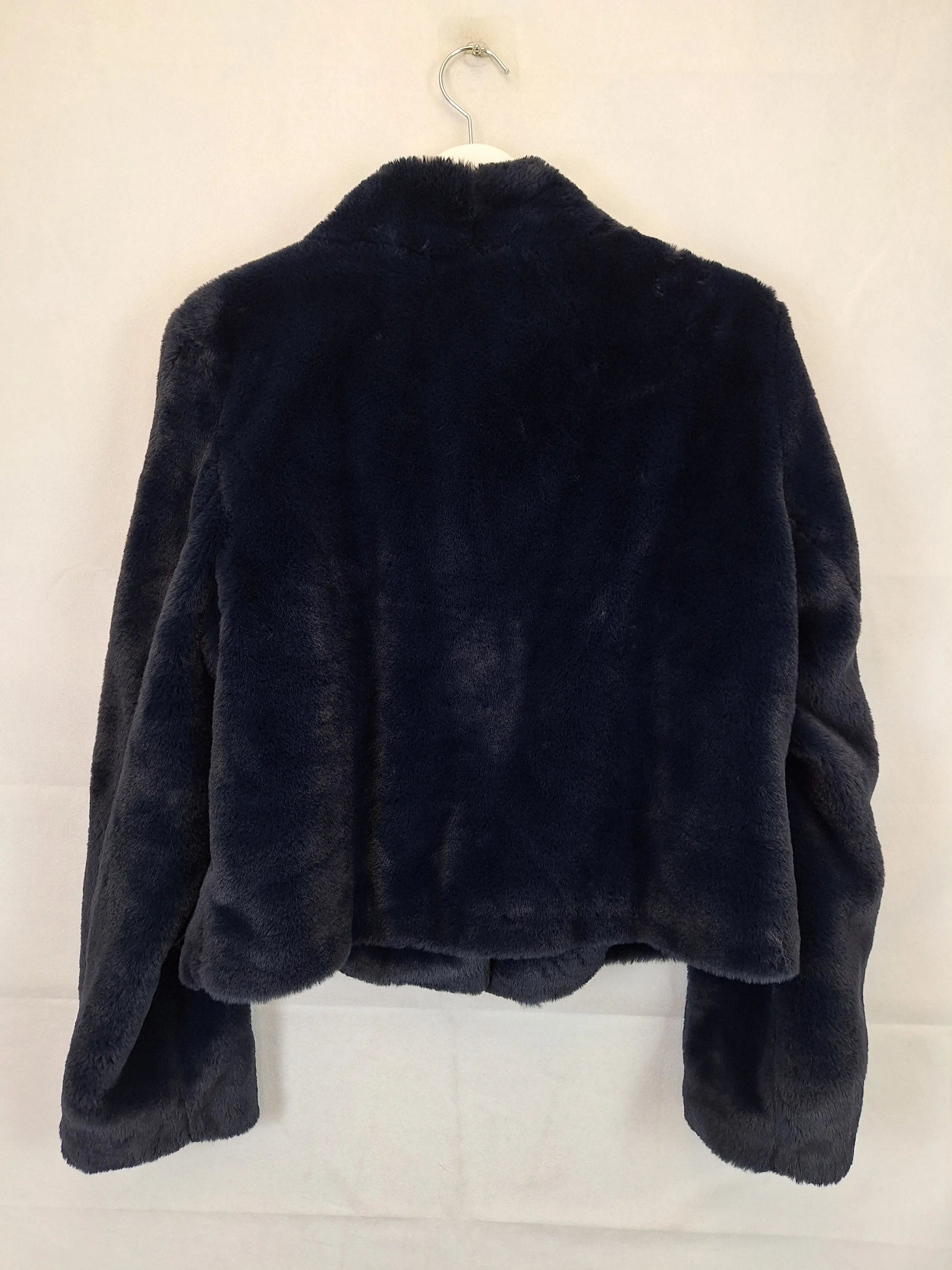 Review Super Soft Faux Fur Cropped Jacket Size 16 by SwapUp-Online Second Hand Store-Online Thrift Store