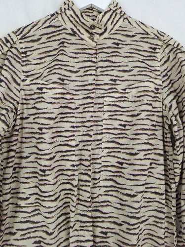 Saba Deep Front Pockets Shirt Size 10 by SwapUp-Online Second Hand Store-Online Thrift Store