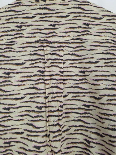 Saba Deep Front Pockets Shirt Size 10 by SwapUp-Online Second Hand Store-Online Thrift Store
